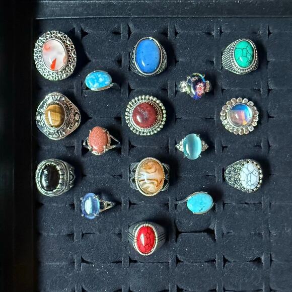 Ring Bundle Mixed Sizes Stone/BOHO Silver Tone